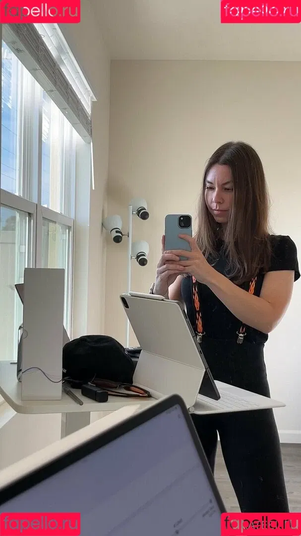 Katee owen / Kateelife / kateeowenoficial Onlyfans Photo Gallery 