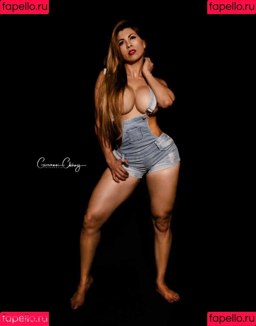 Cynthia Arana / aranacynthia / cynthiaarana Onlyfans Photo Gallery 