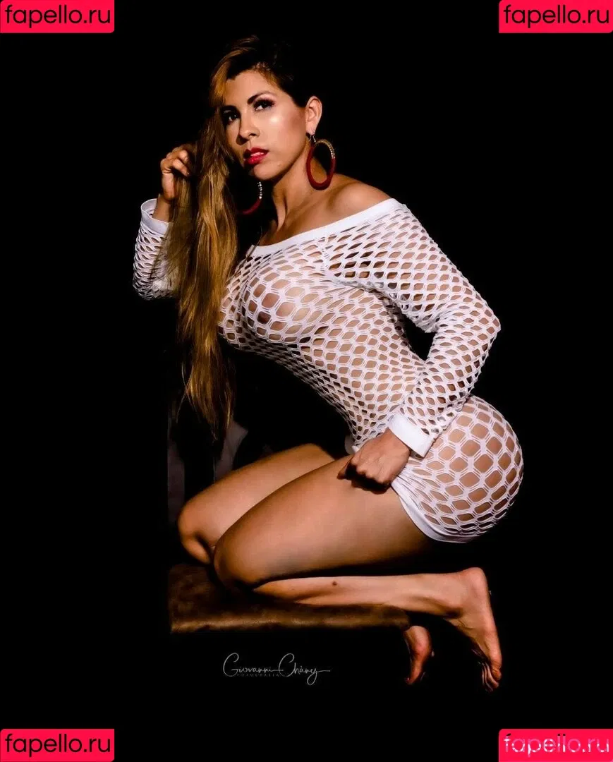 Cynthia Arana / aranacynthia / cynthiaarana Onlyfans Photo Gallery 