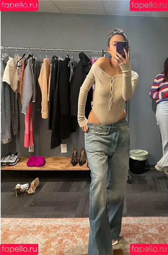 Christian Serratos / christianserratos Onlyfans Photo Gallery 