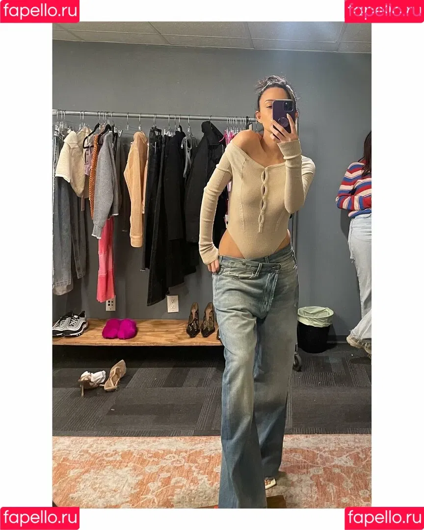 Christian Serratos / christianserratos Onlyfans Photo Gallery 