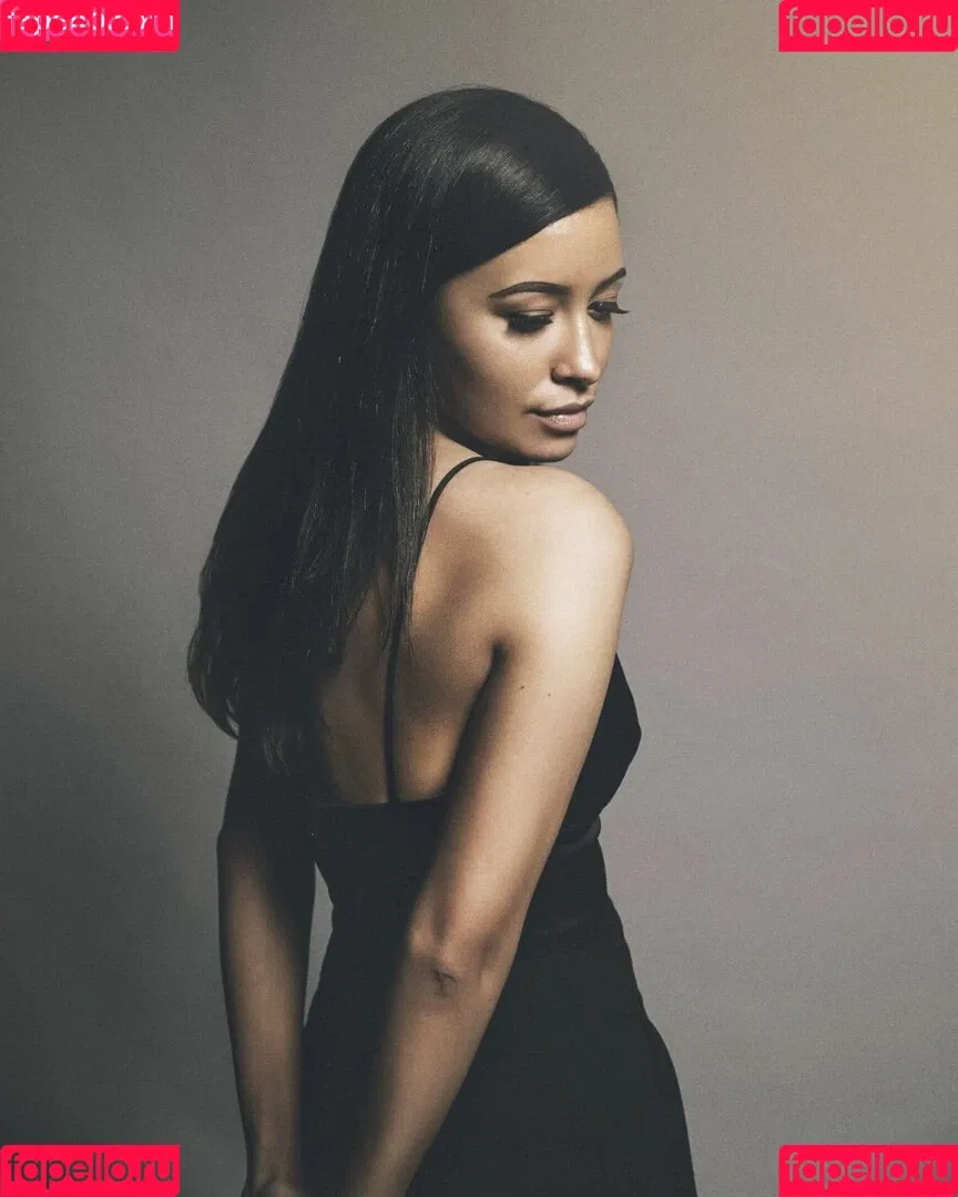 Christian Serratos / christianserratos Onlyfans Photo Gallery 