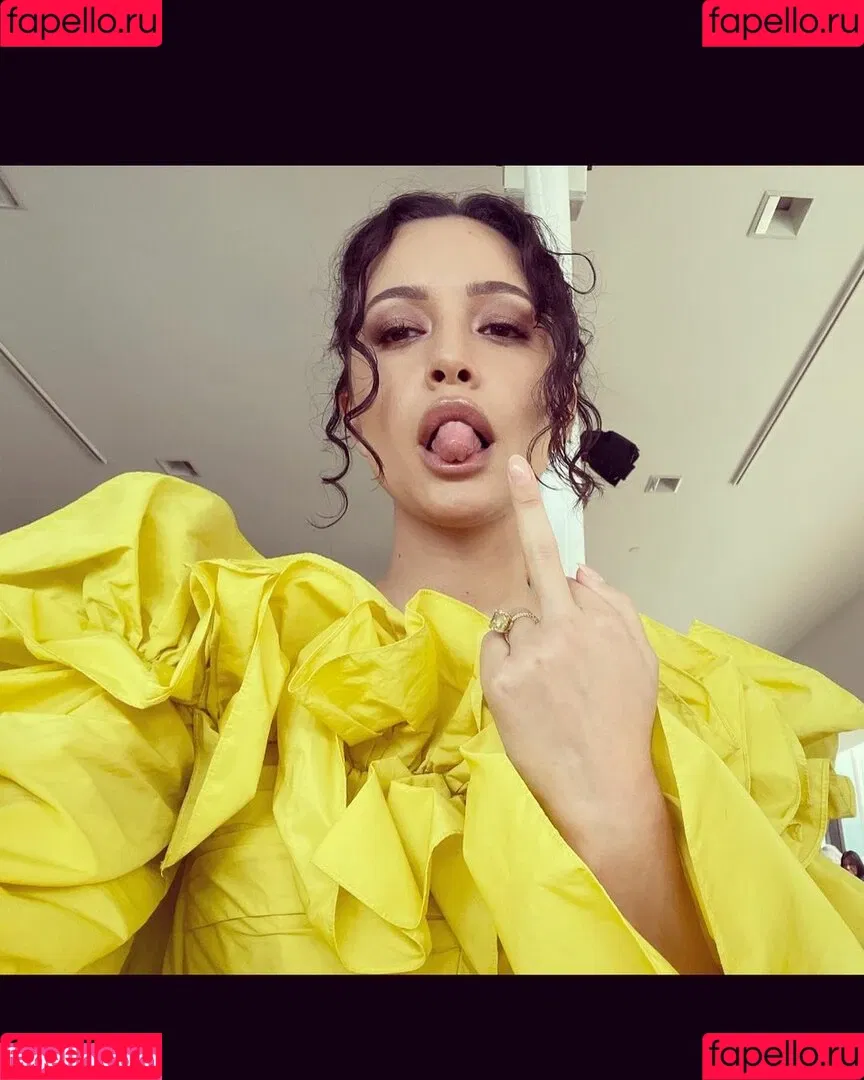 Christian Serratos / christianserratos Onlyfans Photo Gallery 