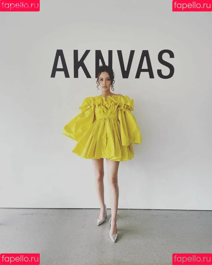 Christian Serratos / christianserratos Onlyfans Photo Gallery 