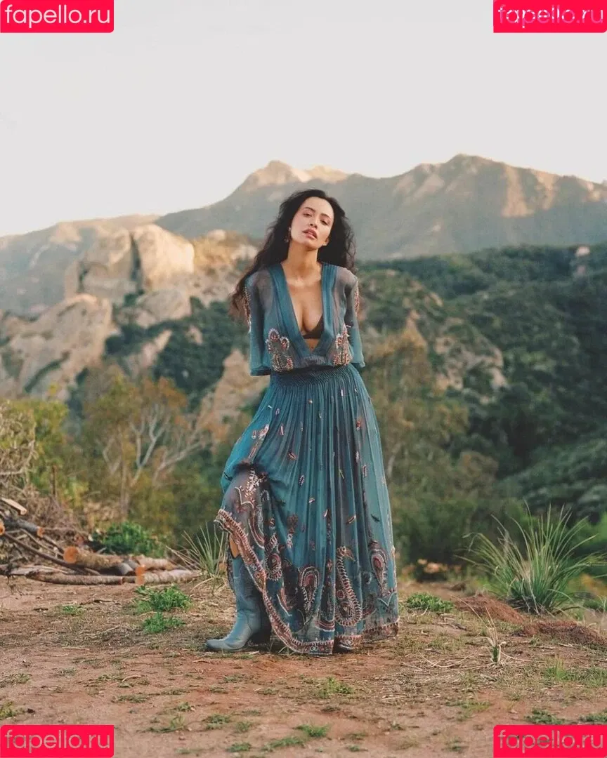 Christian Serratos / christianserratos Onlyfans Photo Gallery 