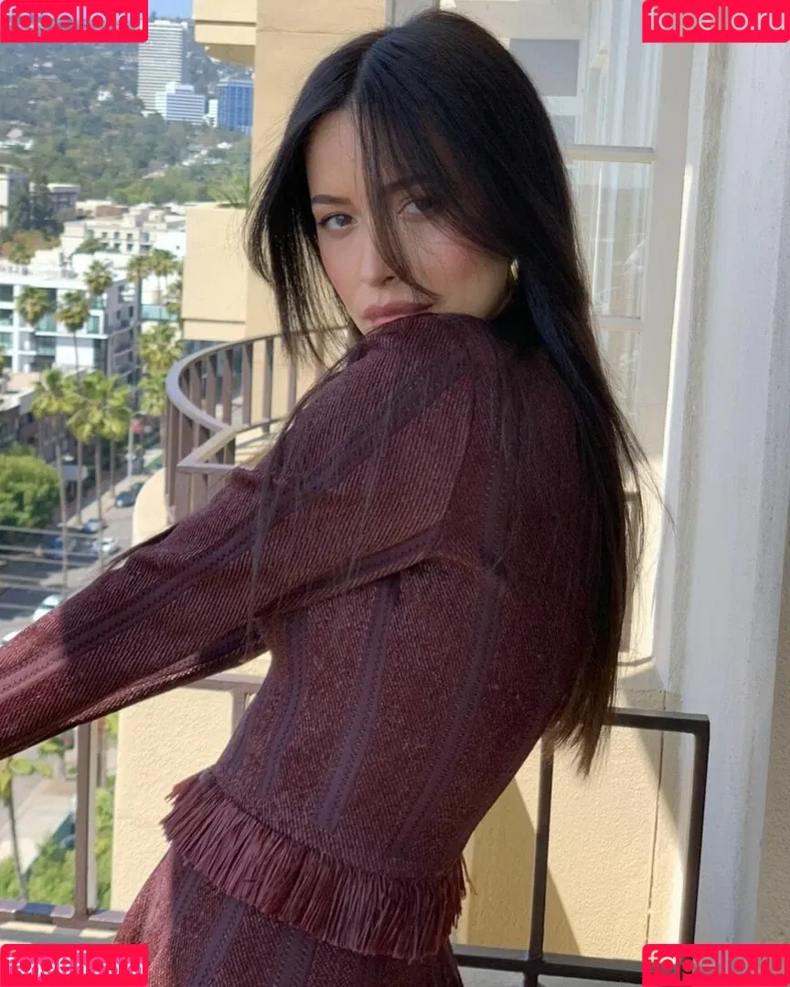 Christian Serratos / christianserratos Onlyfans Photo Gallery 