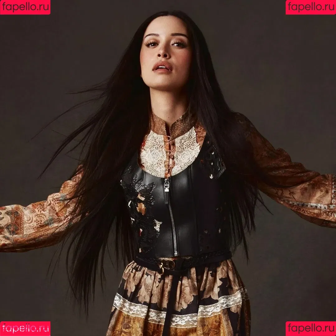 Christian Serratos / christianserratos Onlyfans Photo Gallery 