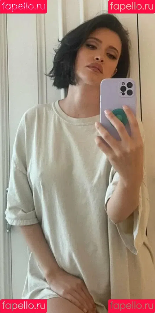 Christian Serratos / christianserratos Onlyfans Photo Gallery 