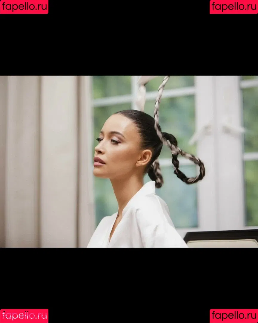 Christian Serratos / christianserratos Onlyfans Photo Gallery 