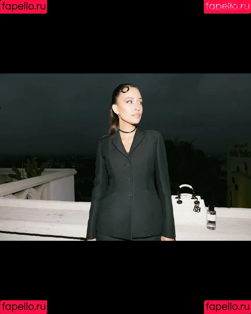 Christian Serratos / christianserratos Onlyfans Photo Gallery 