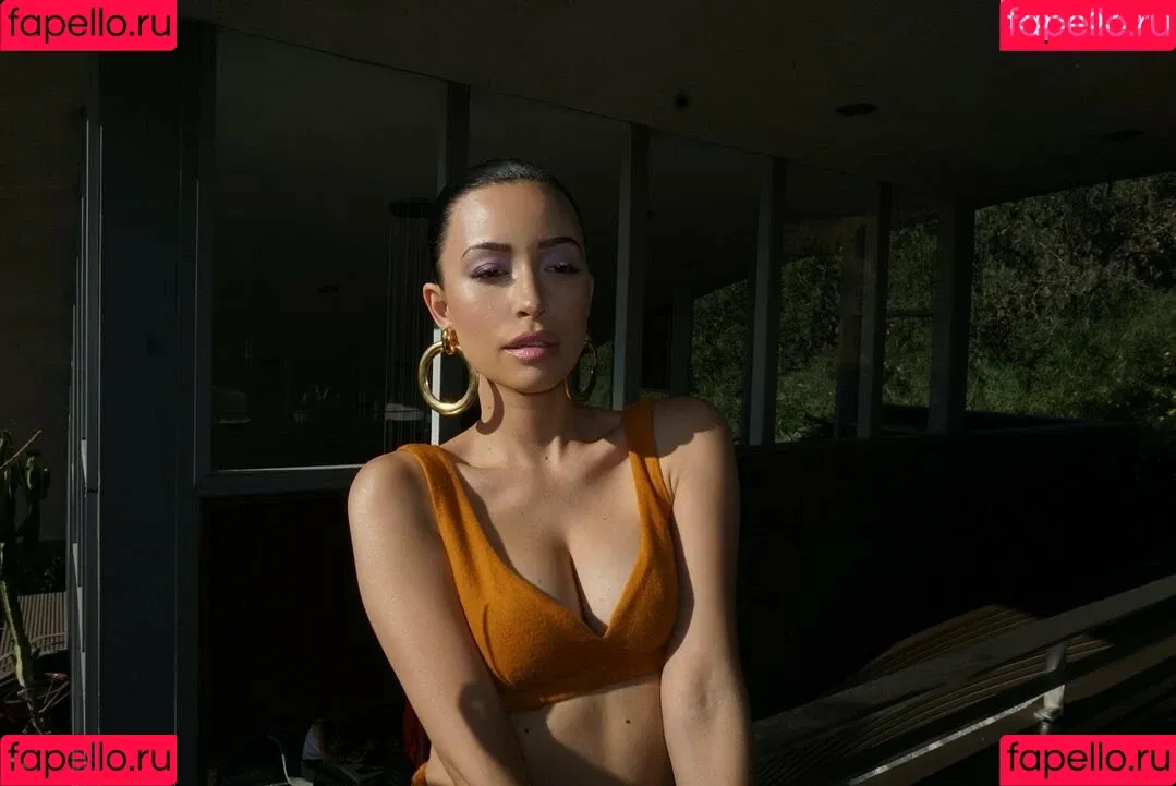 Christian Serratos / christianserratos Onlyfans Photo Gallery 