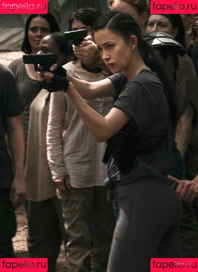 Christian Serratos / christianserratos Onlyfans Photo Gallery 