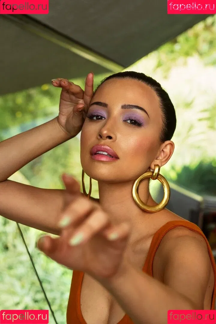 Christian Serratos / christianserratos Onlyfans Photo Gallery 