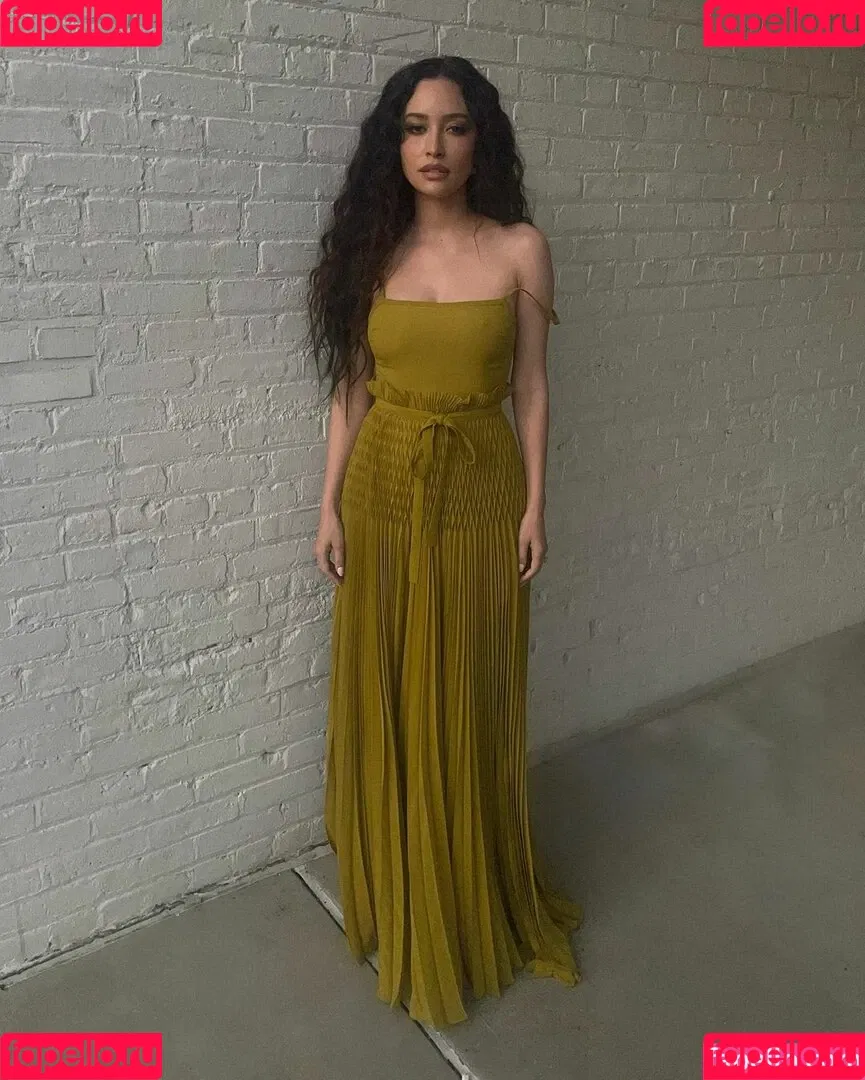 Christian Serratos / christianserratos Onlyfans Photo Gallery 