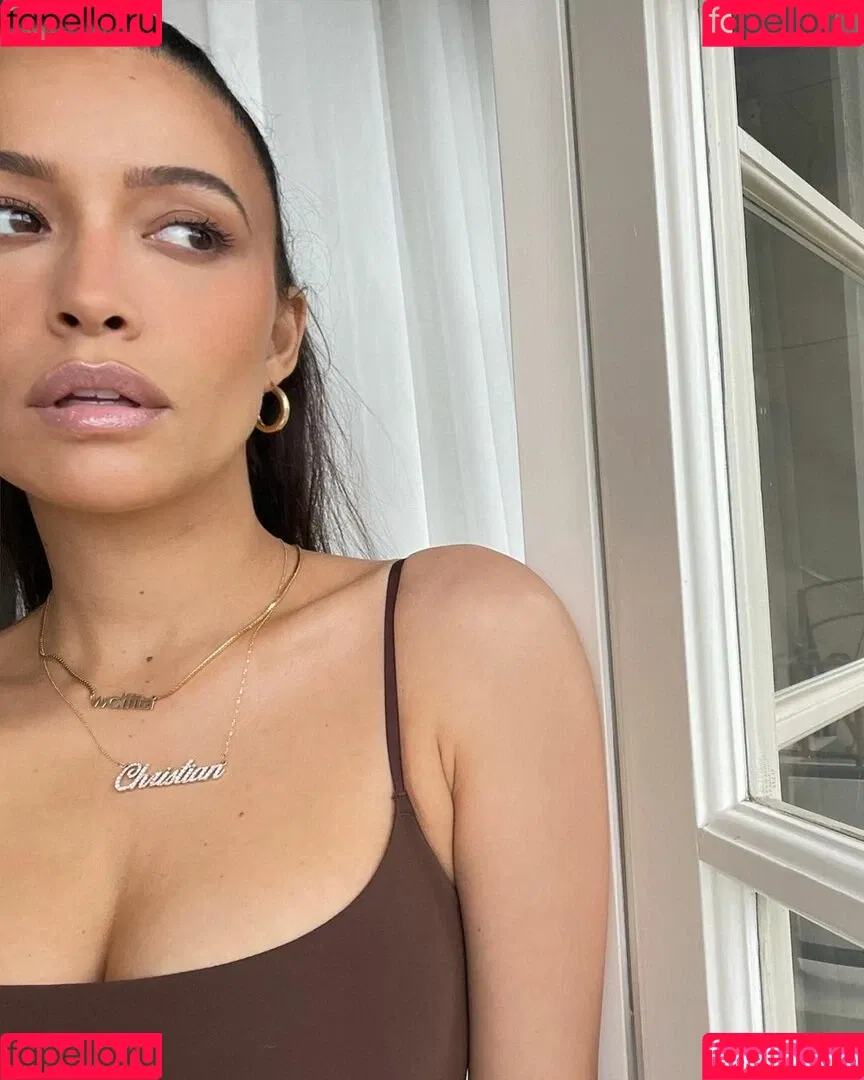 Christian Serratos / christianserratos Onlyfans Photo Gallery 