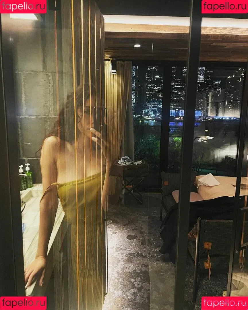 Christian Serratos / christianserratos Onlyfans Photo Gallery 