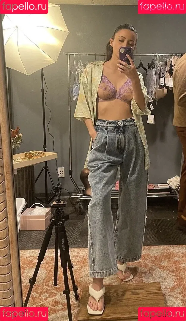 Christian Serratos / christianserratos Onlyfans Photo Gallery 