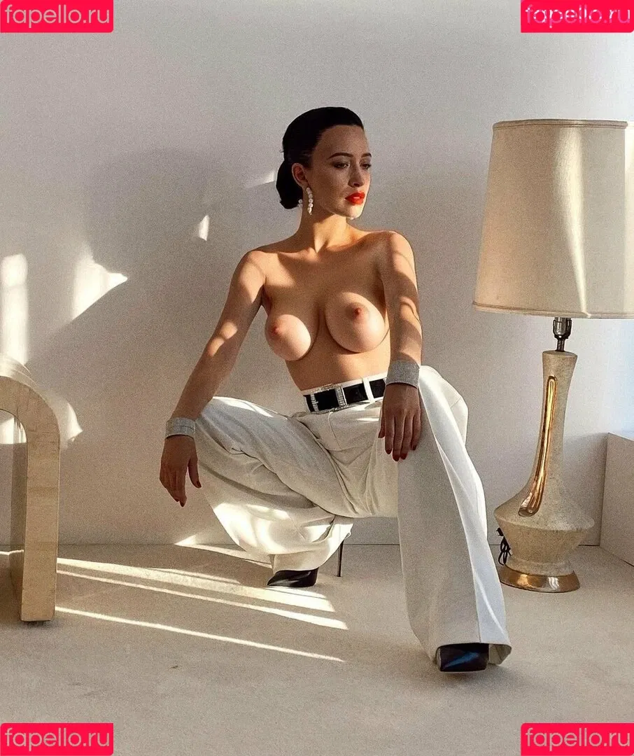 Christian Serratos / christianserratos Onlyfans Photo Gallery 