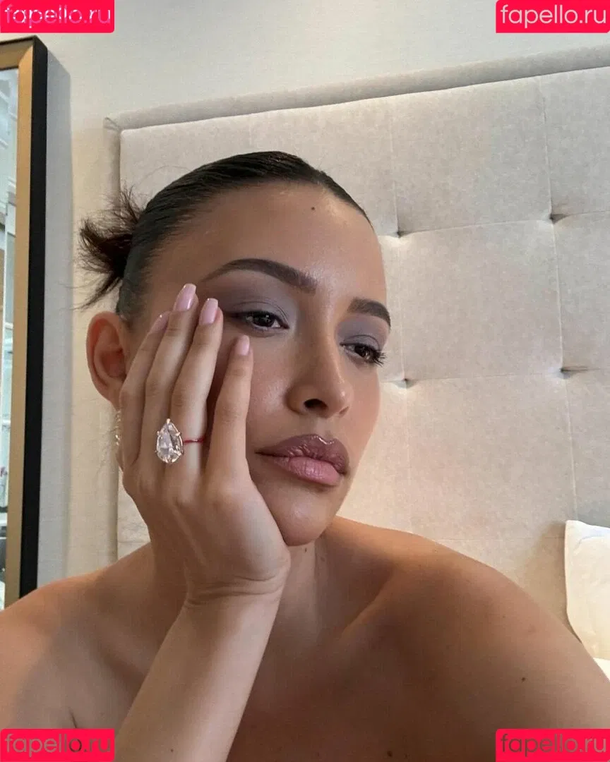 Christian Serratos / christianserratos Onlyfans Photo Gallery 