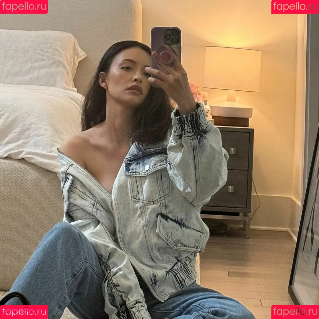 Christian Serratos / christianserratos Onlyfans Photo Gallery 