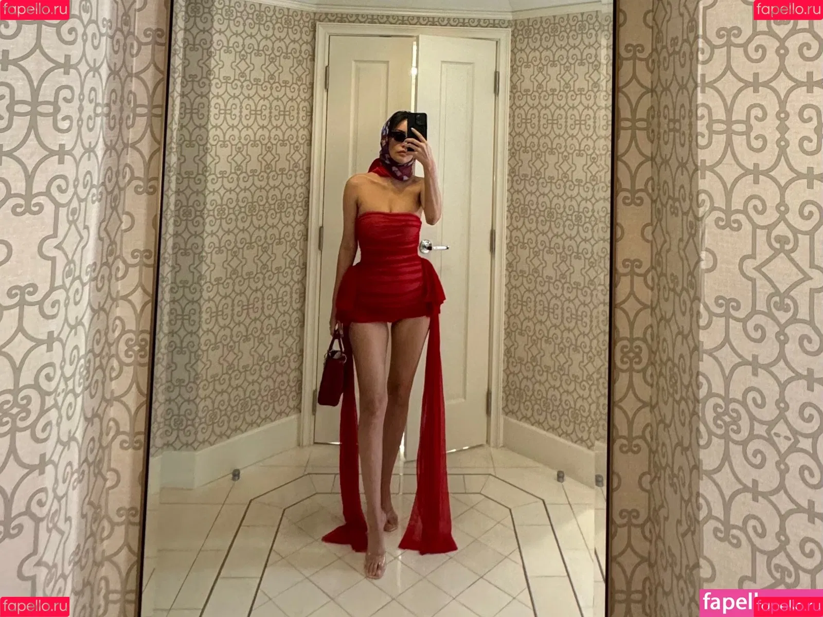 Christian Serratos / christianserratos Onlyfans Photo Gallery 