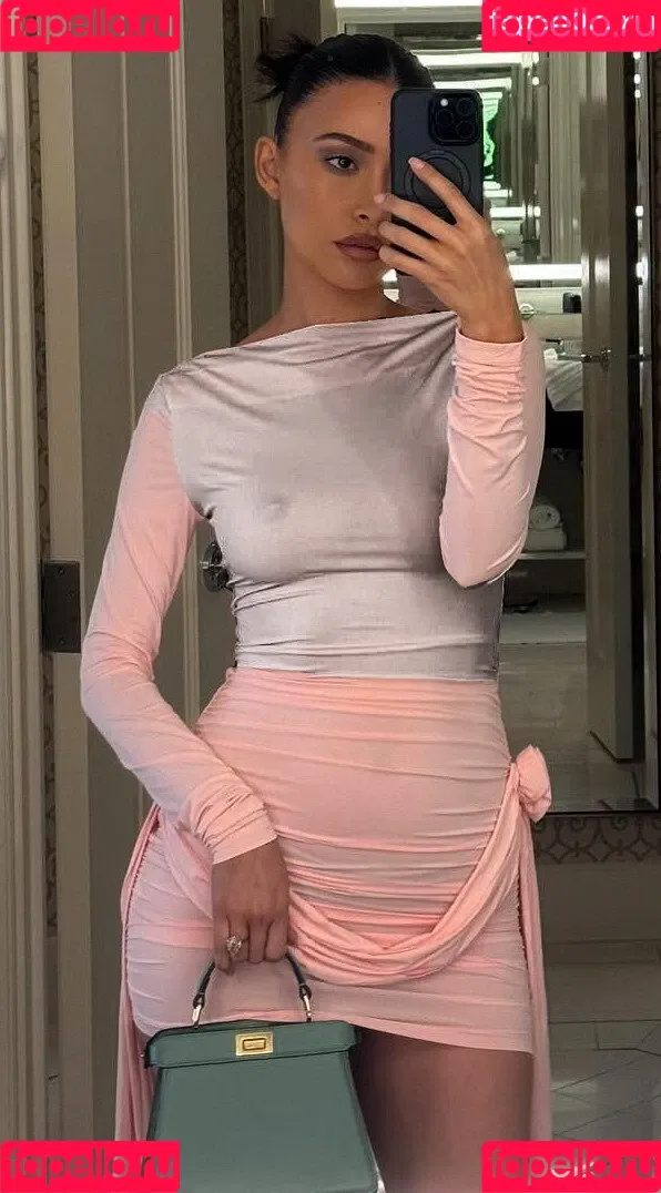 Christian Serratos / christianserratos Onlyfans Photo Gallery 