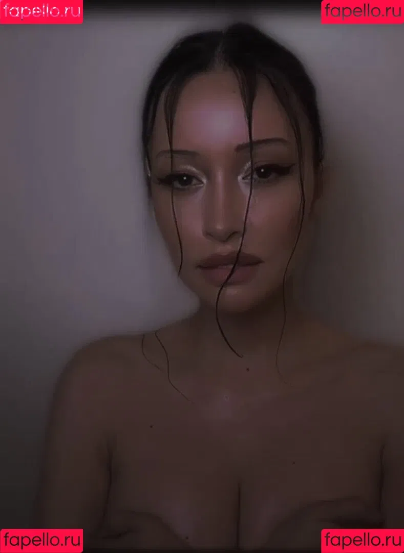 Christian Serratos / christianserratos Onlyfans Photo Gallery 