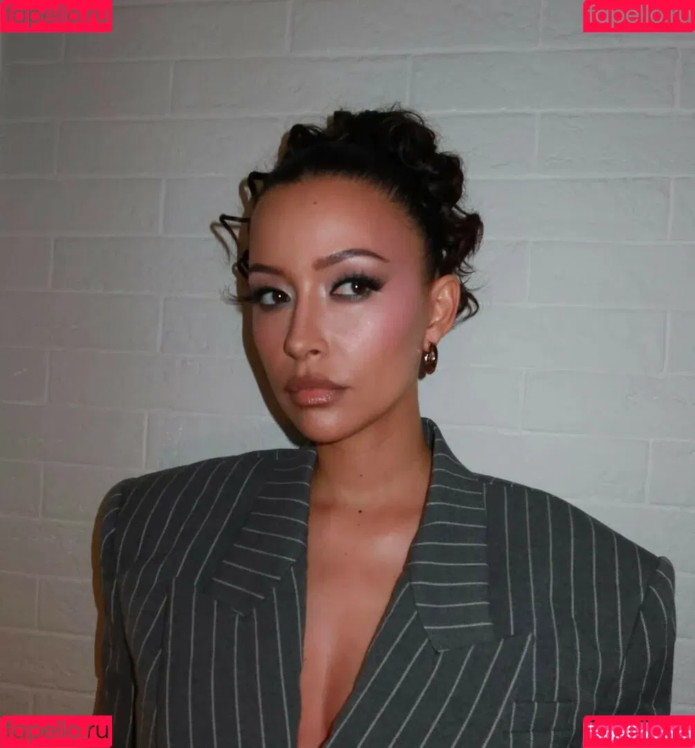 Christian Serratos / christianserratos Onlyfans Photo Gallery 