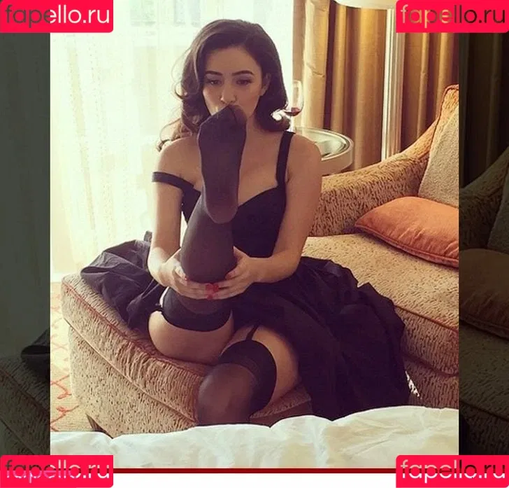 Christian Serratos / christianserratos Onlyfans Photo Gallery 