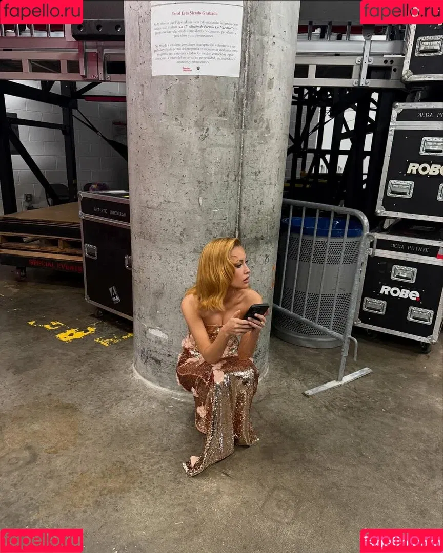 Christian Serratos / christianserratos Onlyfans Photo Gallery 