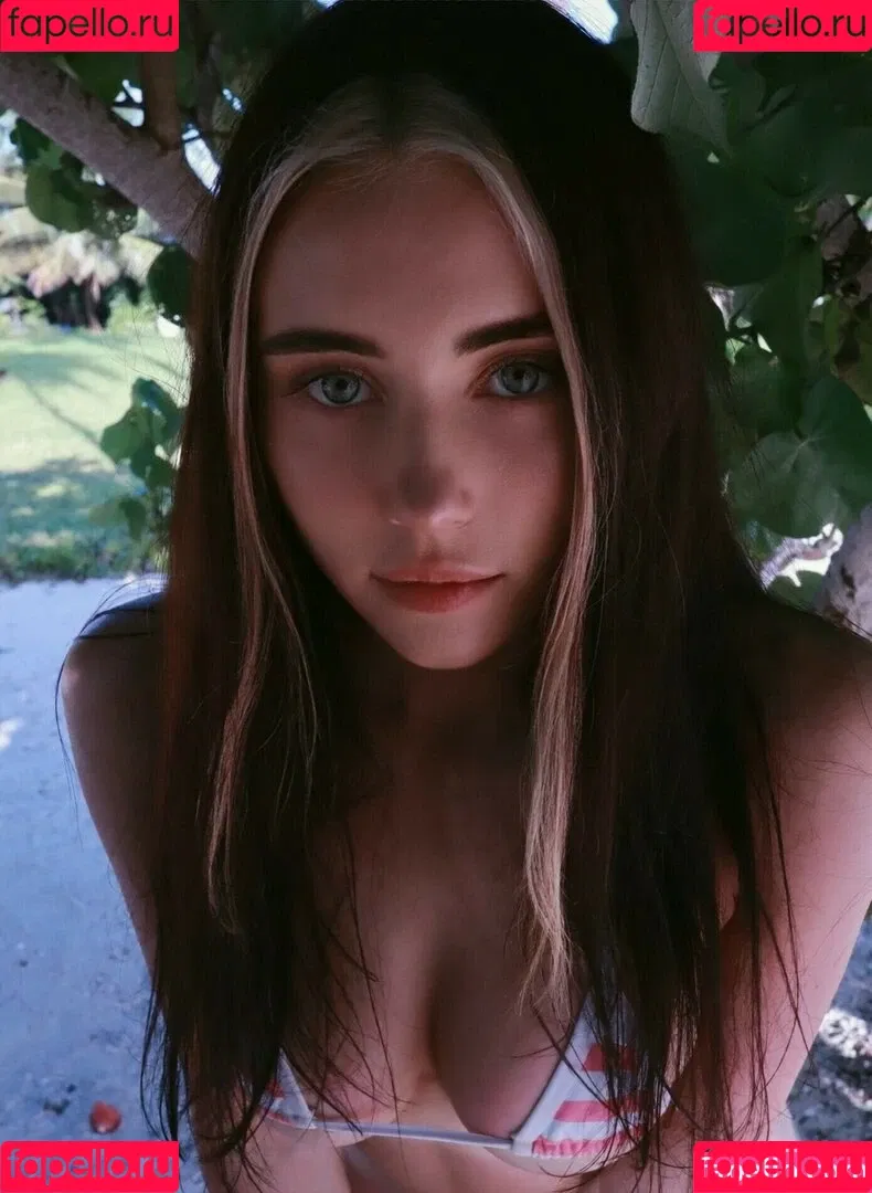 Ariel Next Door / ArielLush / Arilaviee / LoveMeGentle / theannadelvey Onlyfans Photo Gallery 