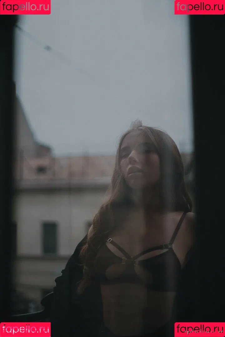 Ariel Next Door / ArielLush / Arilaviee / LoveMeGentle / theannadelvey Onlyfans Photo Gallery 