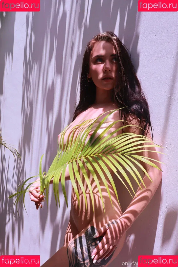 Ariel Next Door / ArielLush / Arilaviee / LoveMeGentle / theannadelvey Onlyfans Photo Gallery 