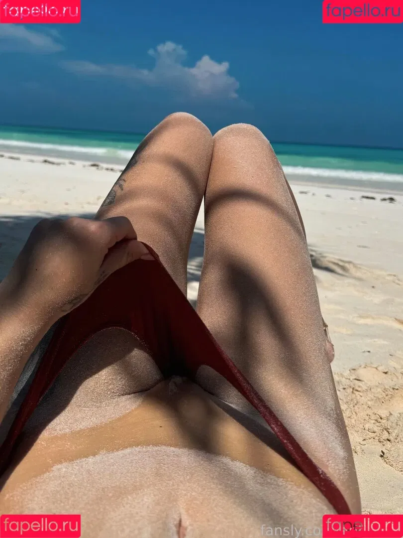 Ariel Next Door / ArielLush / Arilaviee / LoveMeGentle / theannadelvey Onlyfans Photo Gallery 