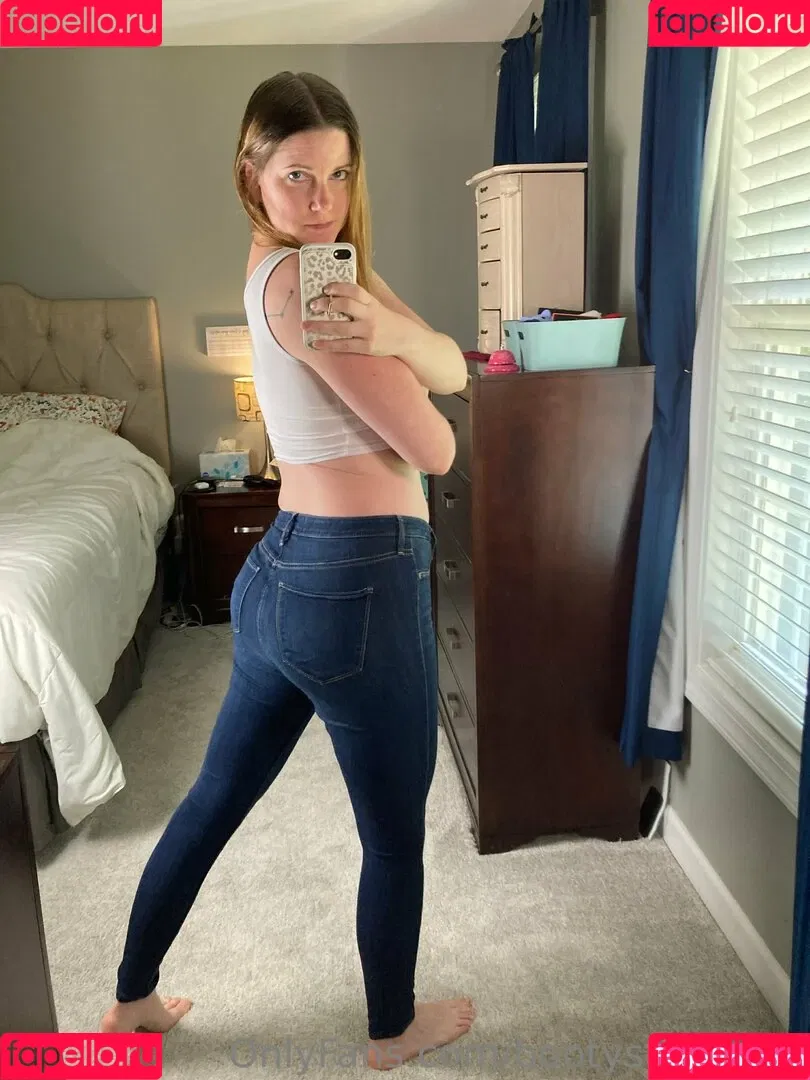 Booty Shorts Girl / bootyshortsgirl Onlyfans Photo Gallery 