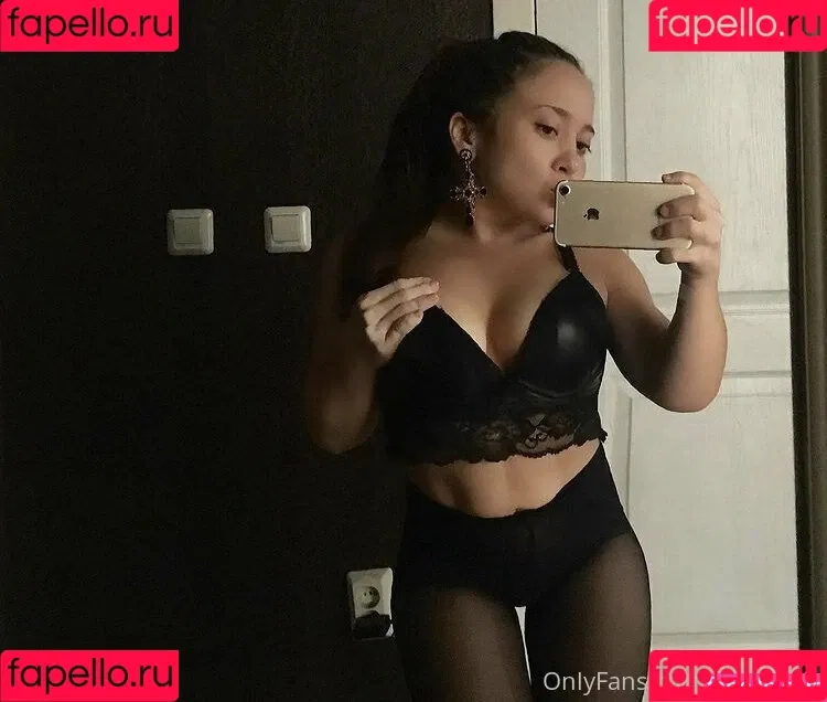 legal_lolly Onlyfans Photo Gallery 