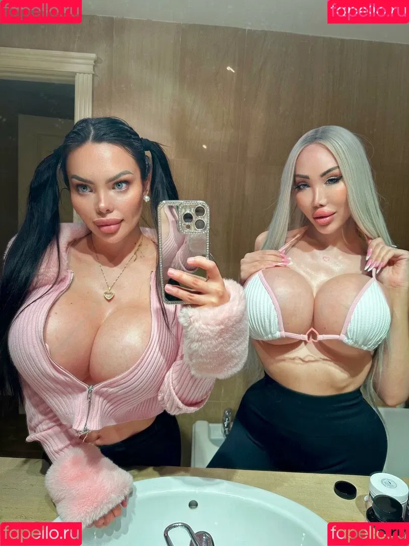 Laura Perea / Nicol Loveee / nicol_lovee / nicollove_e / nicolloveee Onlyfans Photo Gallery 