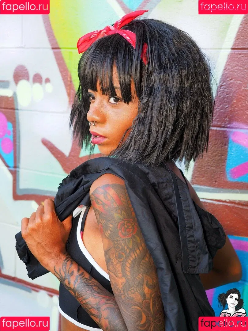 Xuxa / souxuxa Onlyfans Photo Gallery 