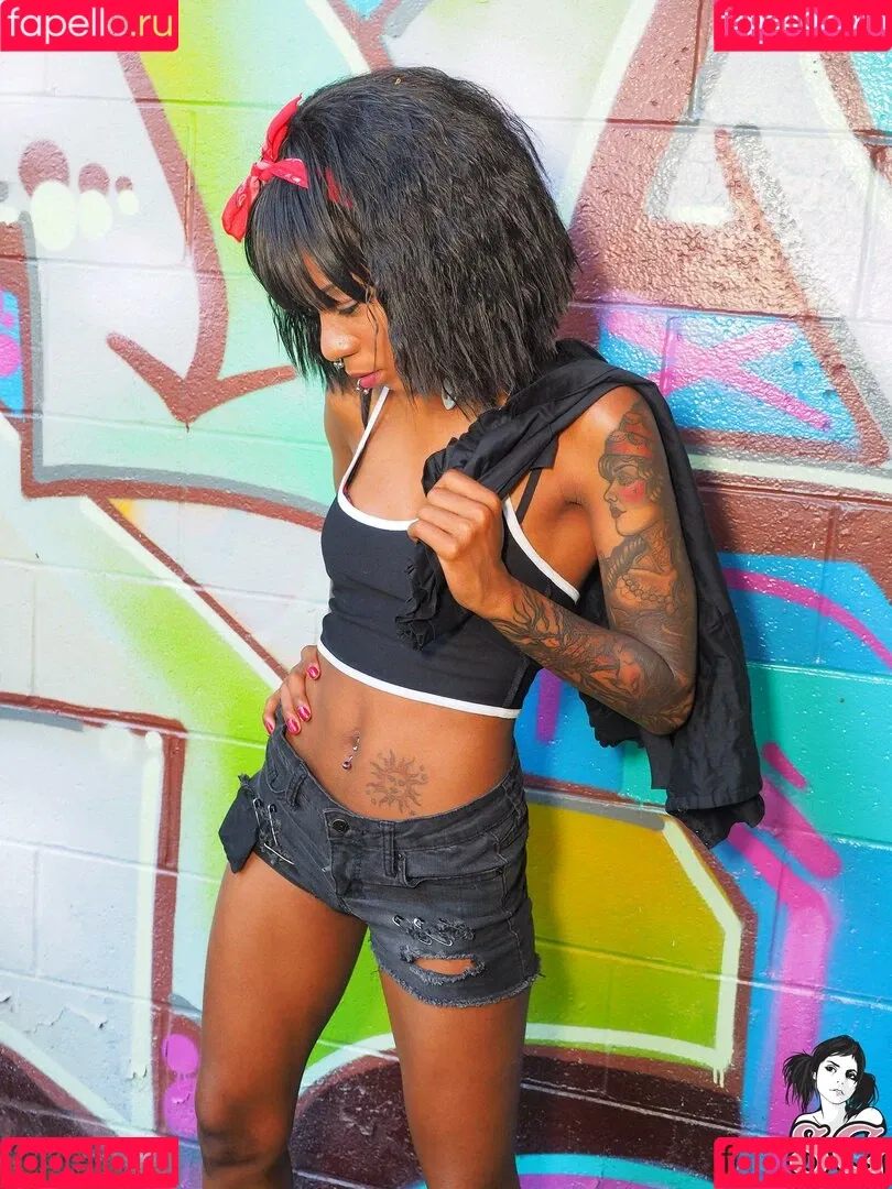 Xuxa / souxuxa Onlyfans Photo Gallery 