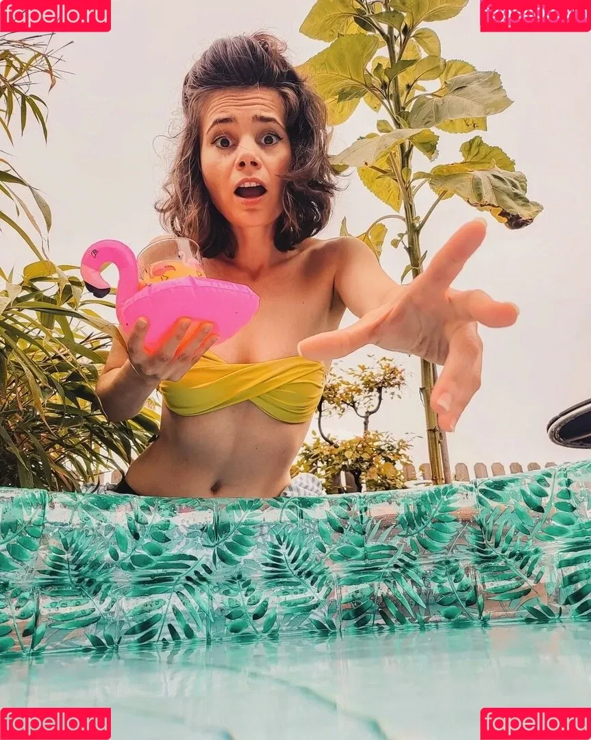 Joyce Ilg / mona.ameziane Onlyfans Photo Gallery 