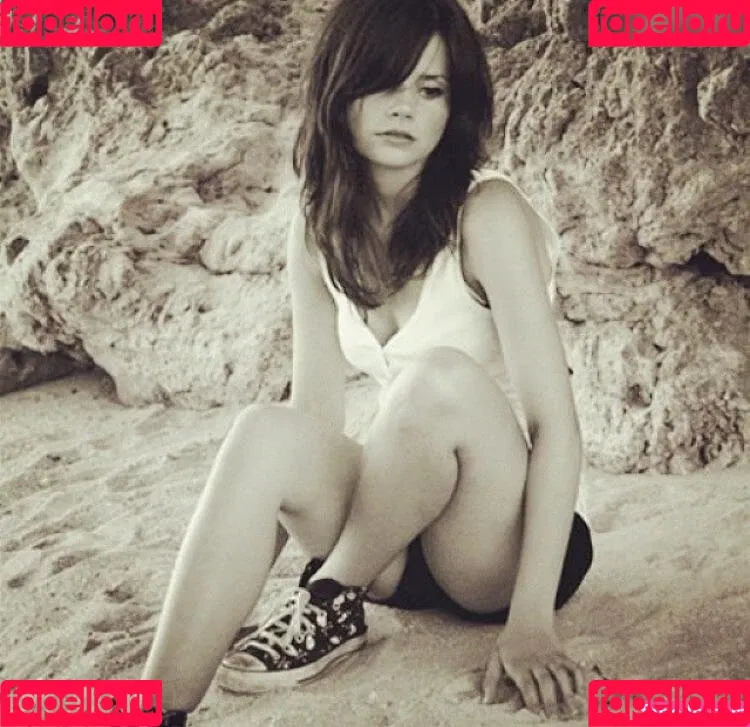 Joyce Ilg / mona.ameziane Onlyfans Photo Gallery 