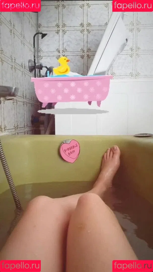 Joyce Ilg / mona.ameziane Onlyfans Photo Gallery 