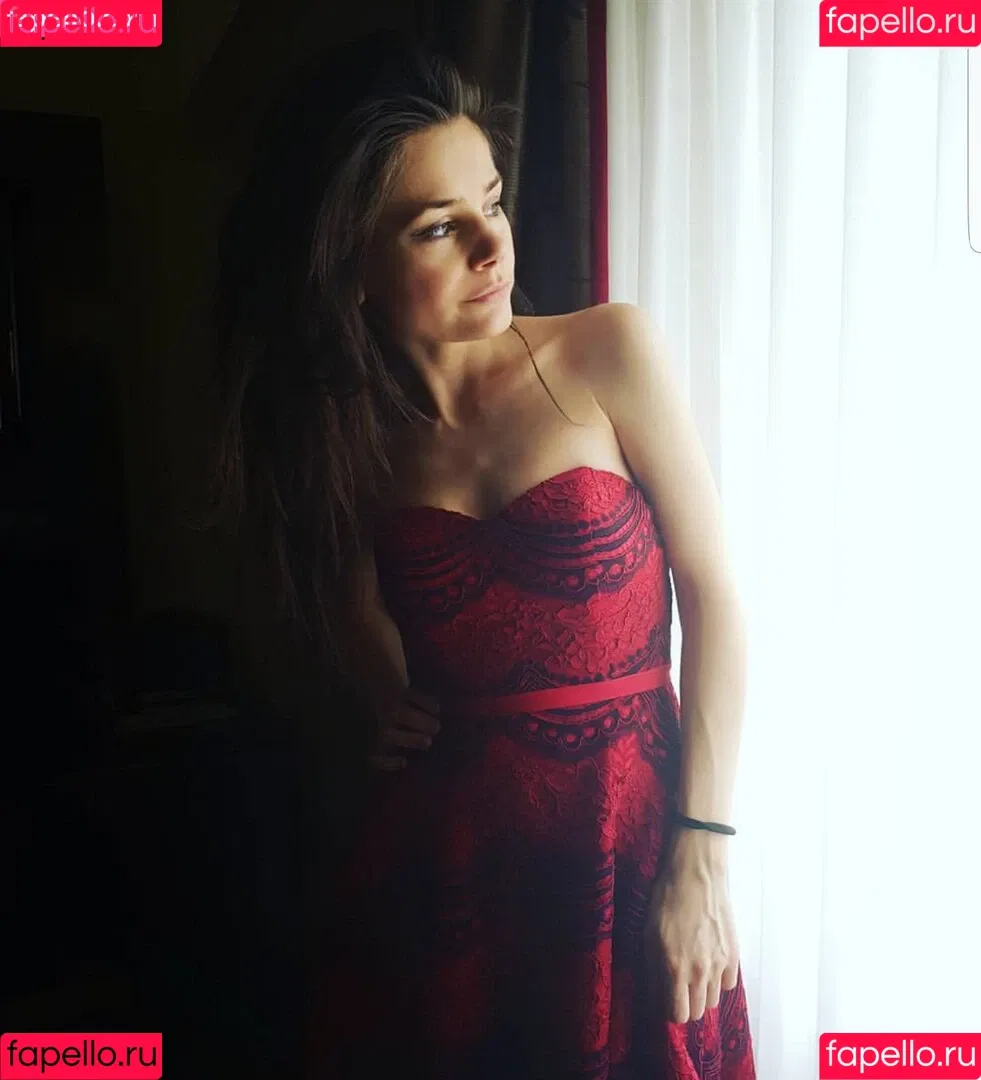 Joyce Ilg / mona.ameziane Onlyfans Photo Gallery 