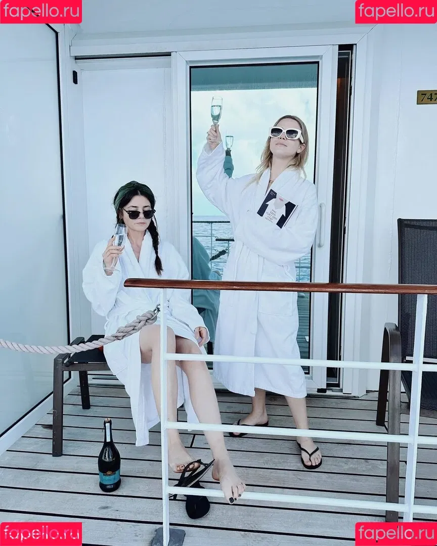 Joyce Ilg / mona.ameziane Onlyfans Photo Gallery 