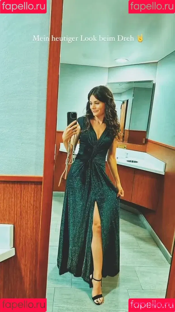 Joyce Ilg / mona.ameziane Onlyfans Photo Gallery 