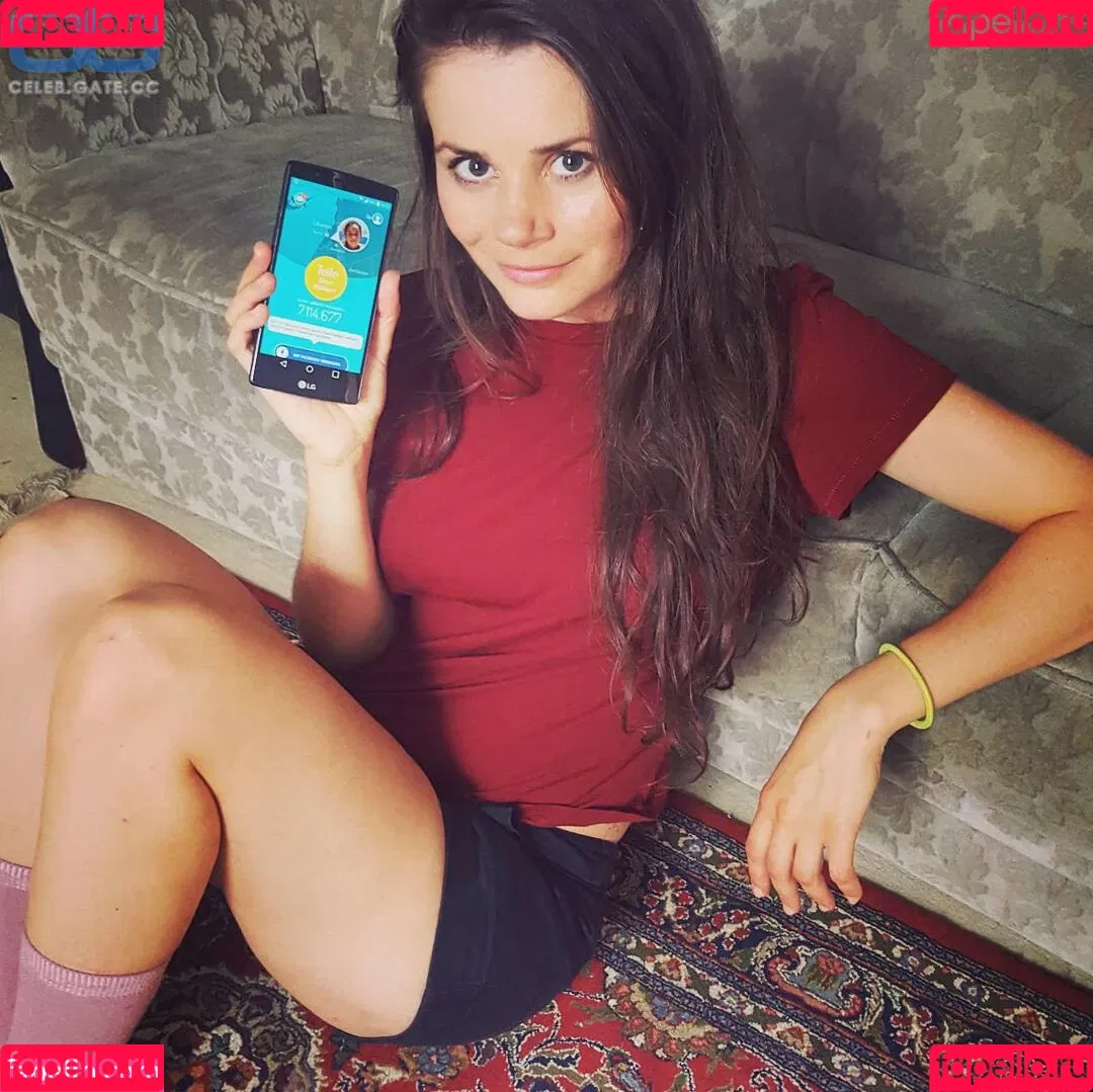 Joyce Ilg / mona.ameziane Onlyfans Photo Gallery 