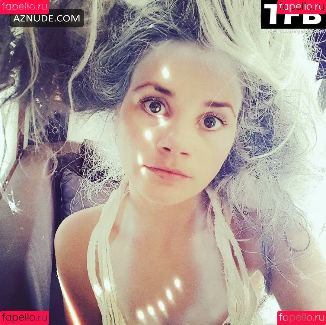 Joyce Ilg / mona.ameziane Onlyfans Photo Gallery 