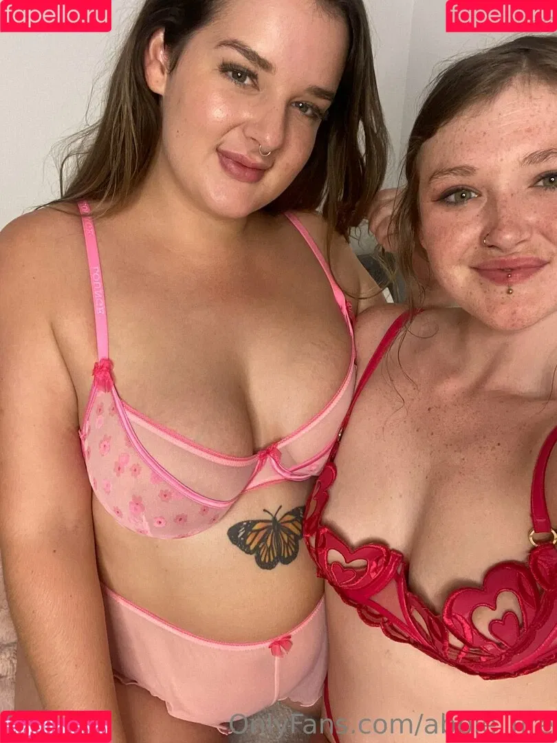 abbie_fire / abby_furness Onlyfans Photo Gallery 
