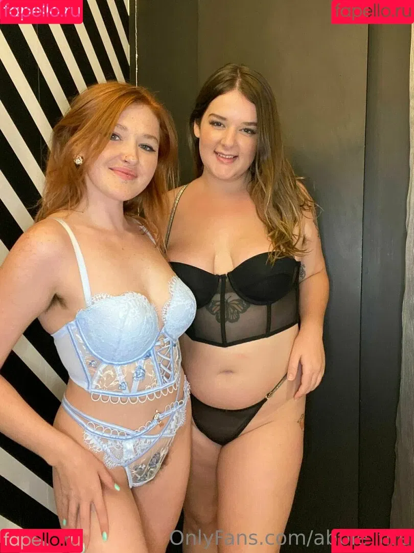 abbie_fire / abby_furness Onlyfans Photo Gallery 