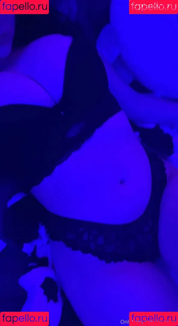 Hioobs / hi.oobie / hi.ooby Onlyfans Photo Gallery 